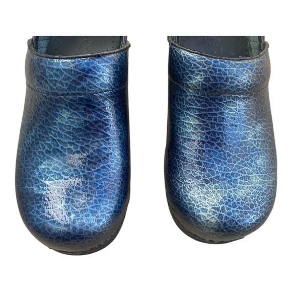 DANSKO Professional Metallic Blue Crackle Clogs EU 35 US 5 Nurse Work Shoe - Picture 12 of 16